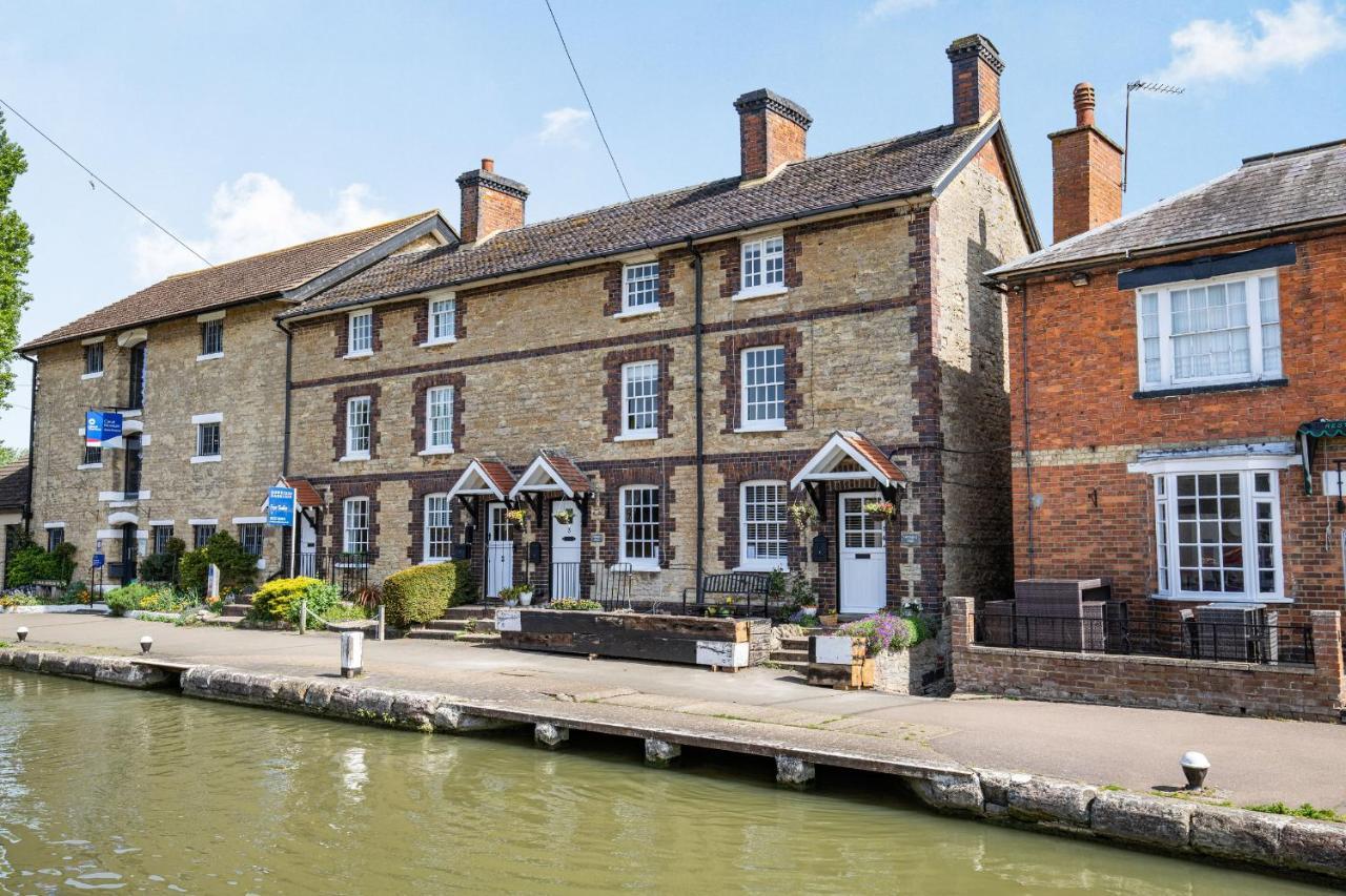 4 Canalside Cottages Тоустър Екстериор снимка