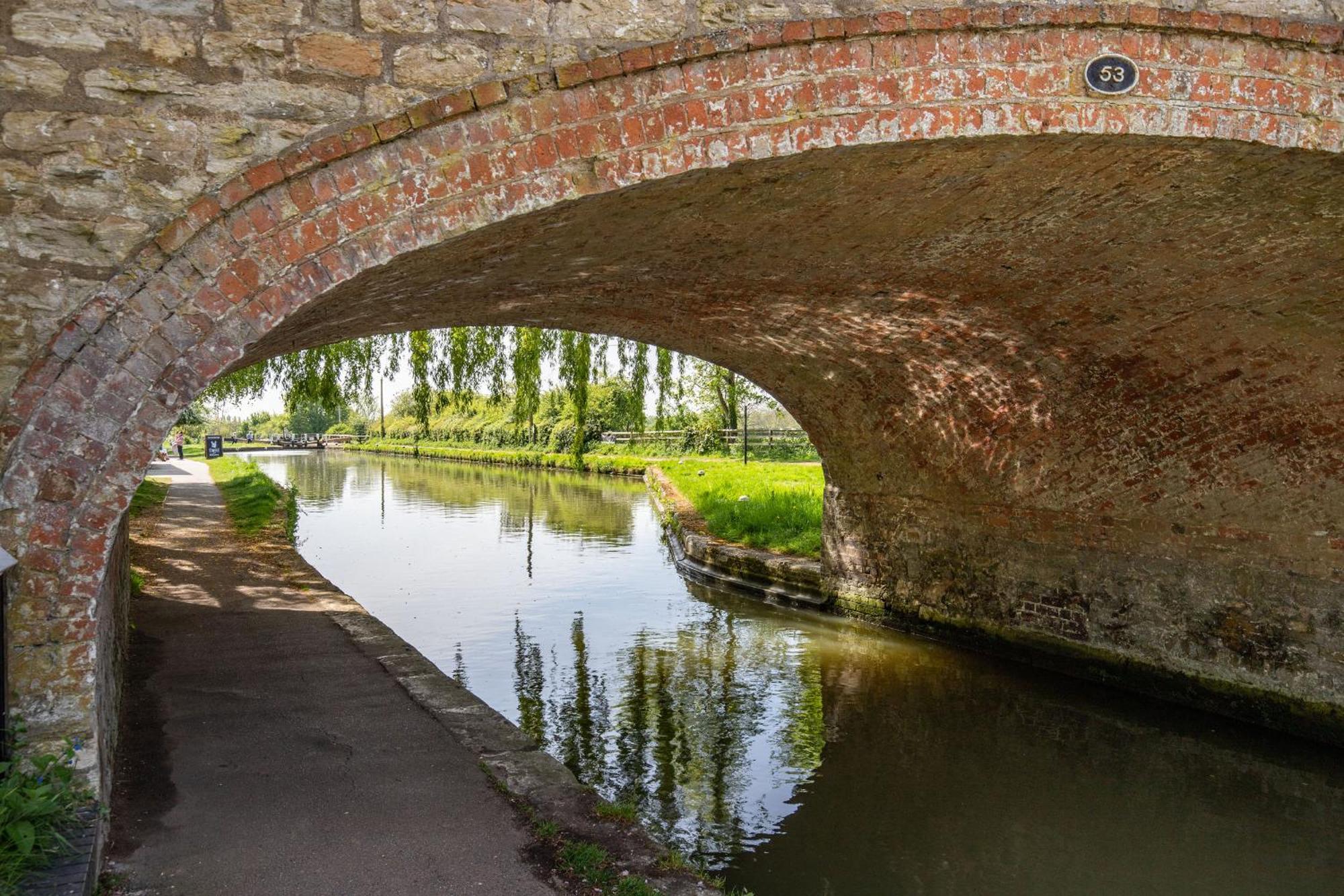 4 Canalside Cottages Тоустър Екстериор снимка