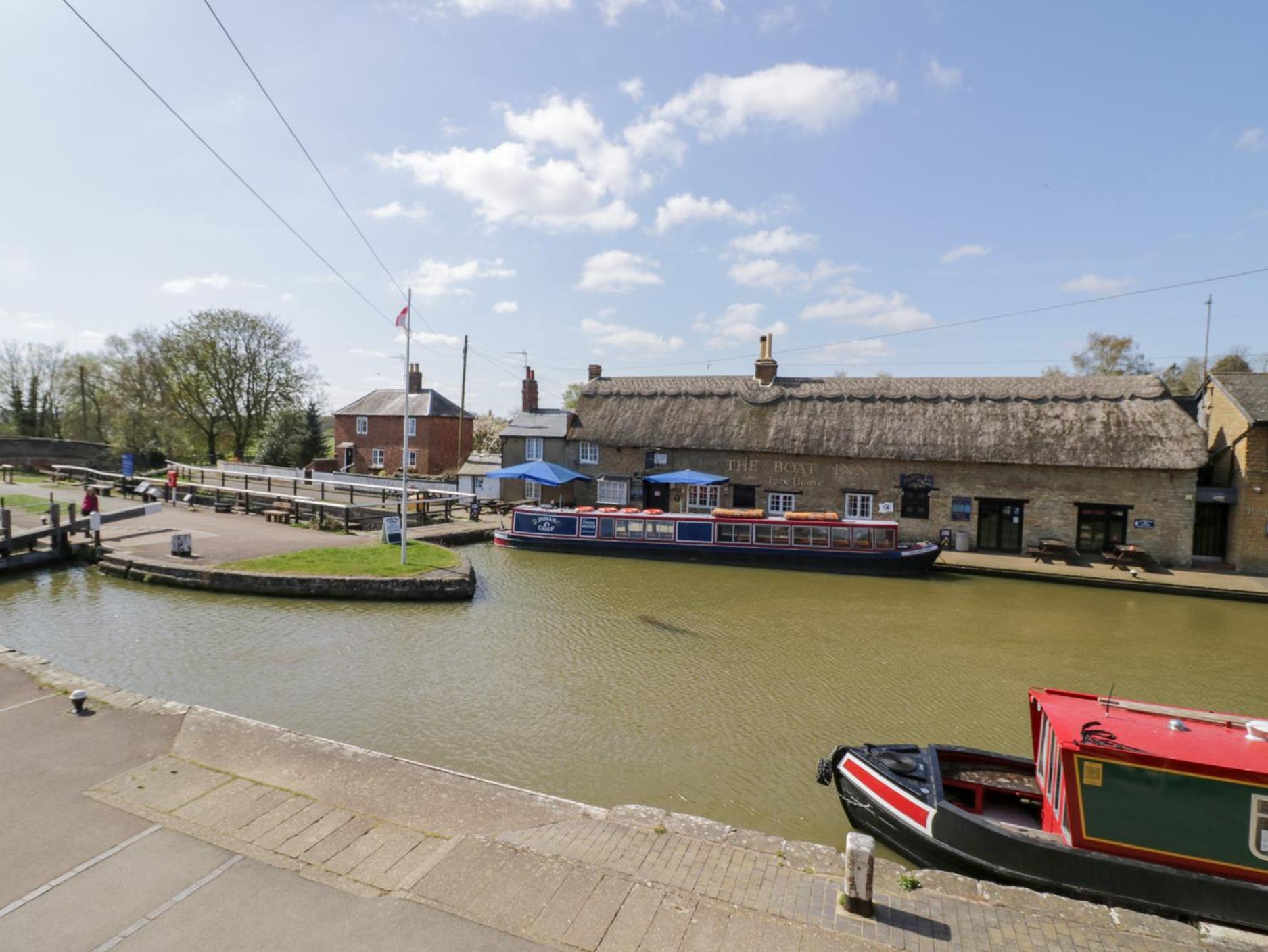 4 Canalside Cottages Тоустър Екстериор снимка